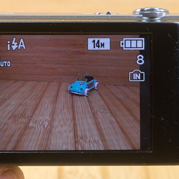 Panasonic DMC-FH22 14.1 MP Digital Camera with 8x Optical Zoom and Touchscreen - Picture 5 of 9